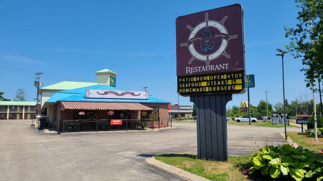 Quality Inn & Suites 1000 Islands Gananoque Eksteriør bilde