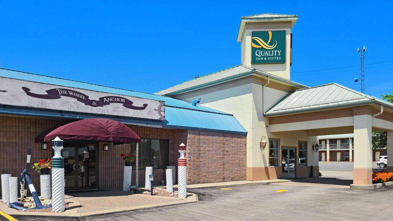 Quality Inn & Suites 1000 Islands Gananoque Eksteriør bilde