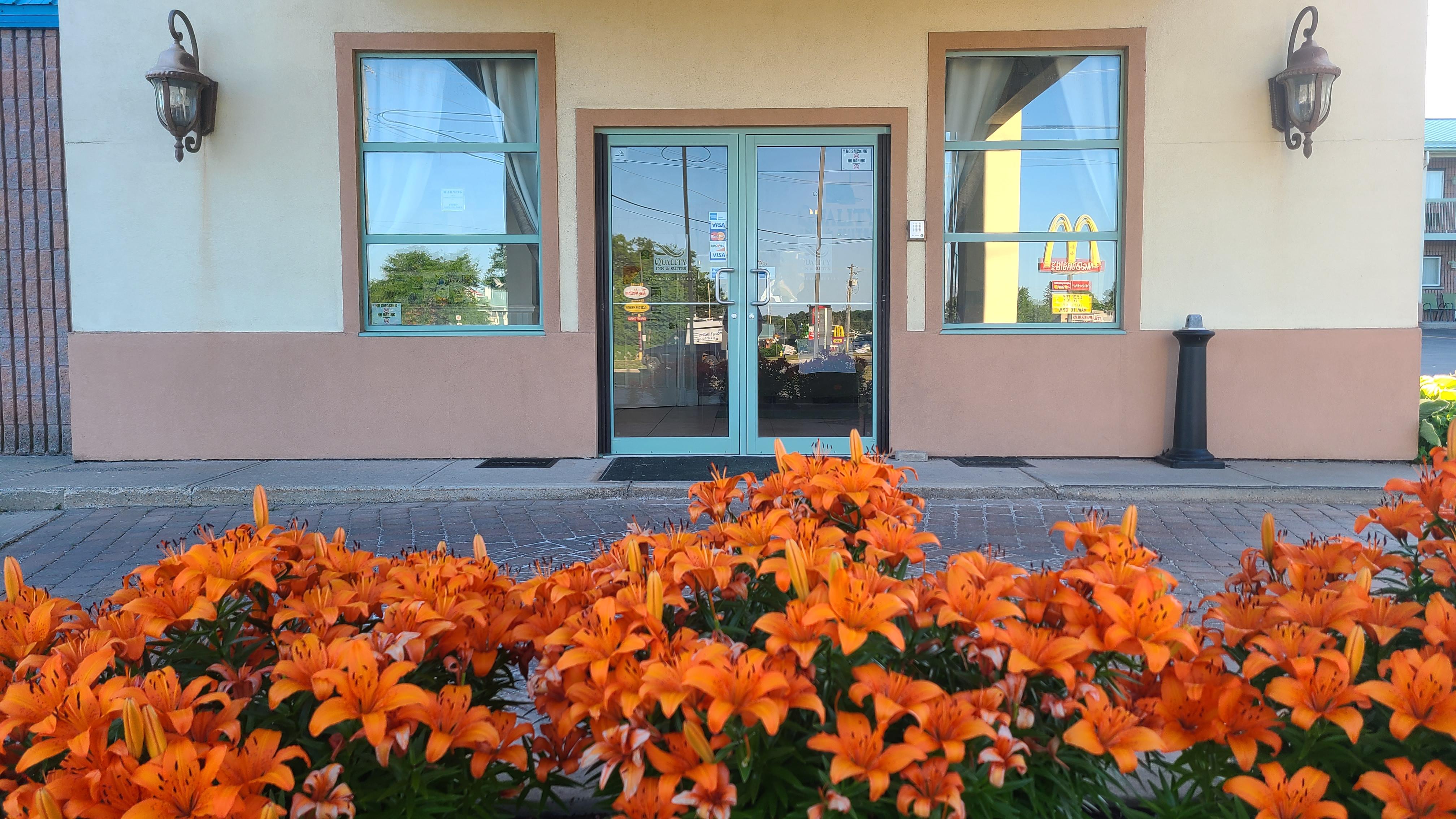 Quality Inn & Suites 1000 Islands Gananoque Eksteriør bilde