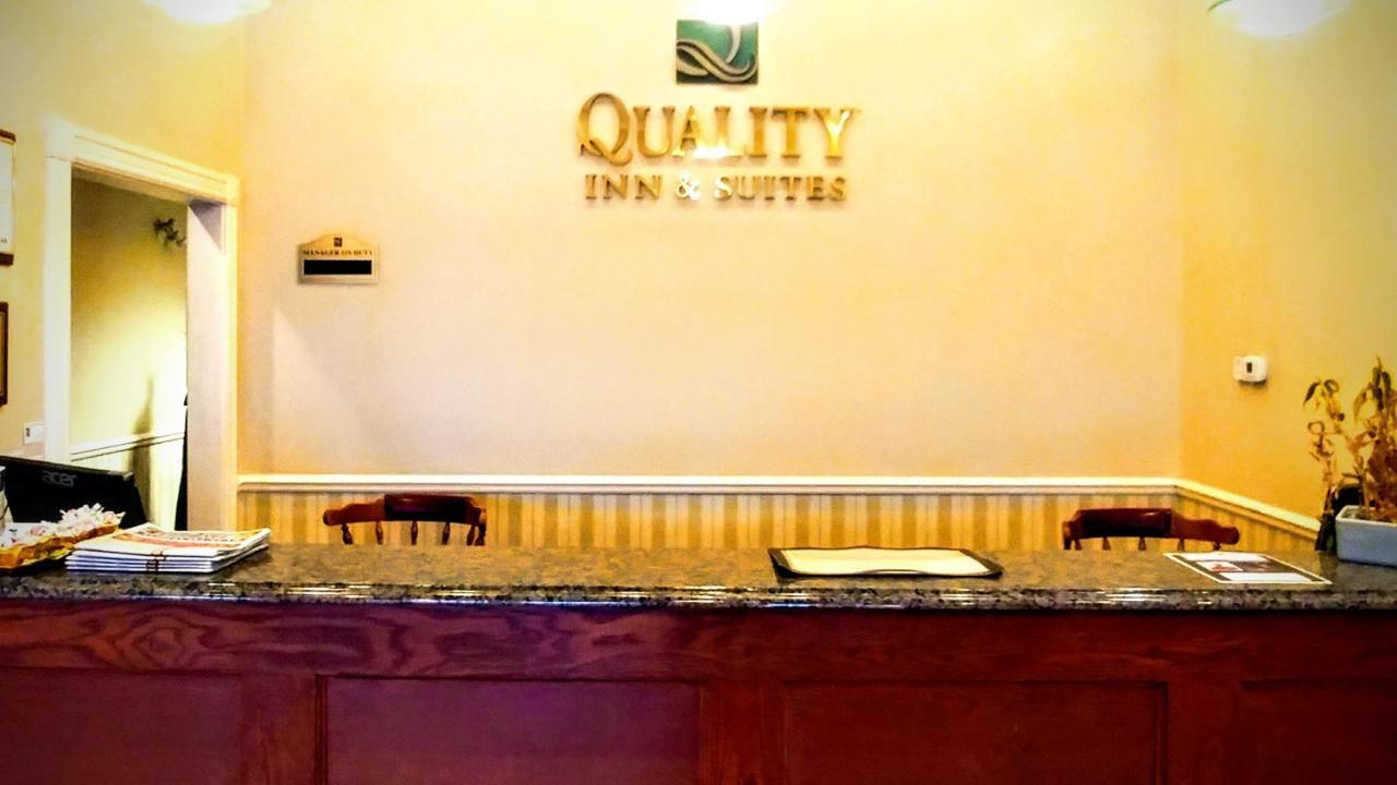 Quality Inn & Suites 1000 Islands Gananoque Eksteriør bilde